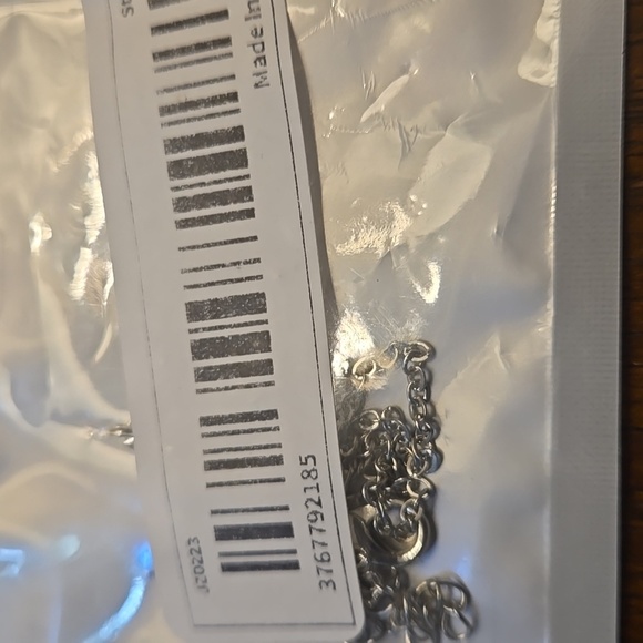 Rhinestone Alloy Butterfly Necklace Classic Style Silver plated - Picture 9 of 9